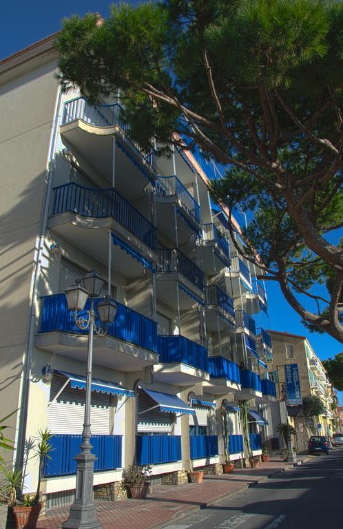 ונטימיגליה Residence Costa Templada מראה חיצוני תמונה