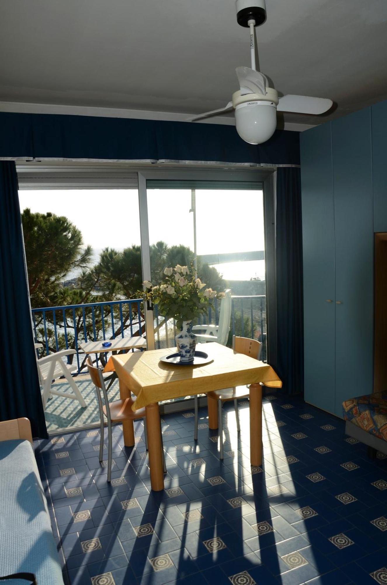 ונטימיגליה Residence Costa Templada מראה חיצוני תמונה